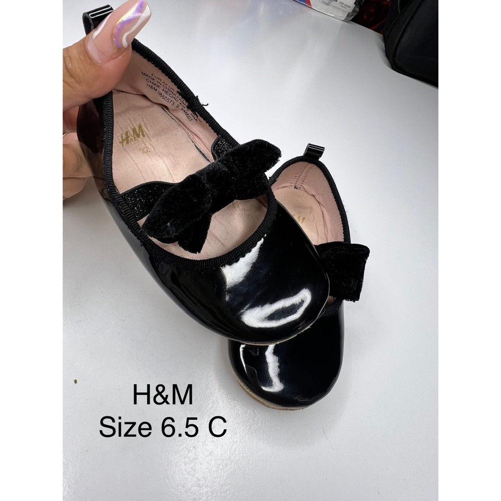 H&M flats